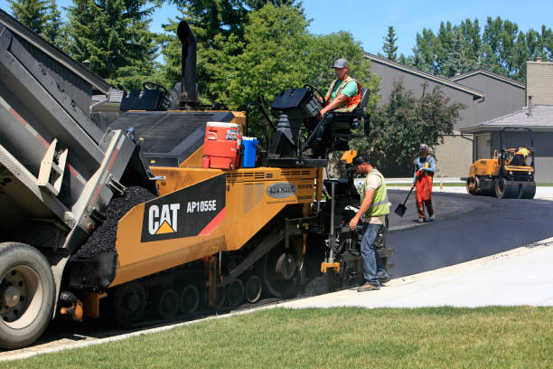 Best Local Driveway Pavers  in Commercial Point, OH